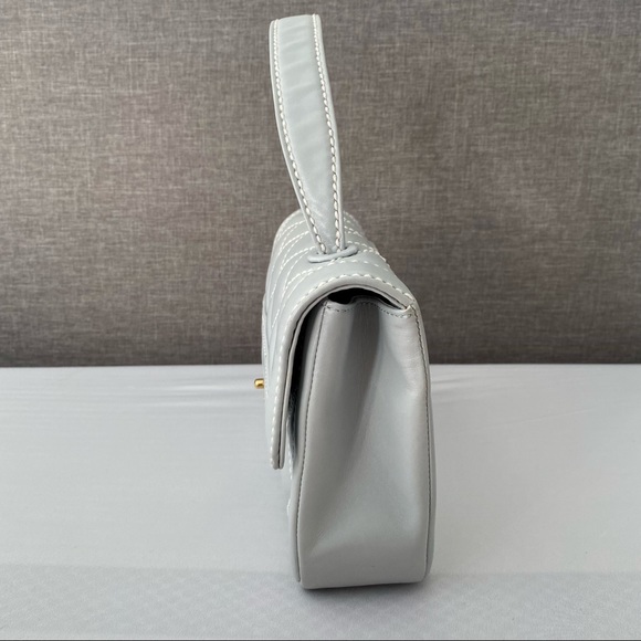 ❌SOLD❌ Chanel Milky Blue Wildstich Handle Bag - Picture 6 of 13